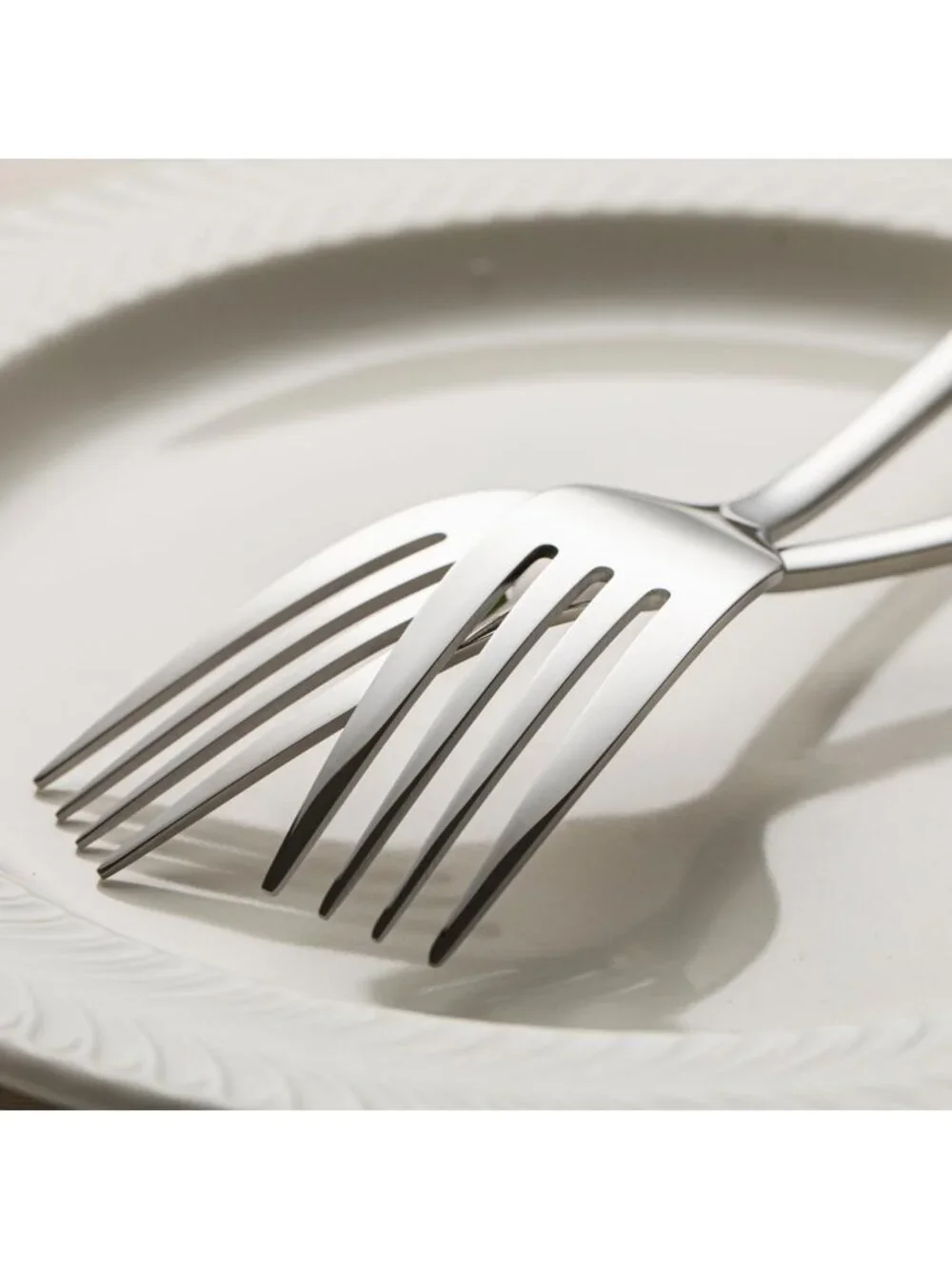16-Piece Stainless Steel Dinner Forks Set, 18/10 Flatware, 8.18 Inch Length